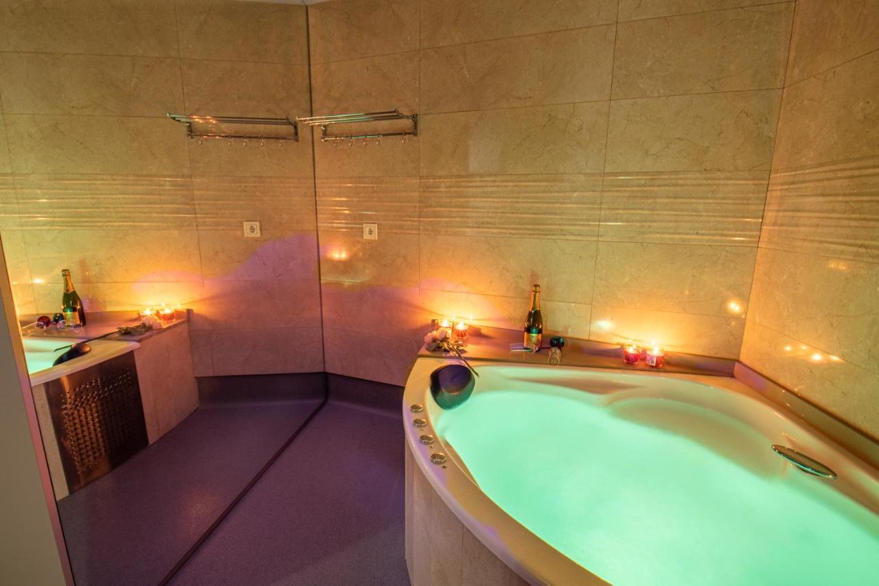 Apartamentos Spa Las Caldas Y Spa El Balneario Овиедо Екстериор снимка